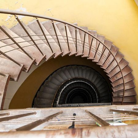 Big Design Apt - Sleeps 12 - Best Location リガ エクステリア 写真
