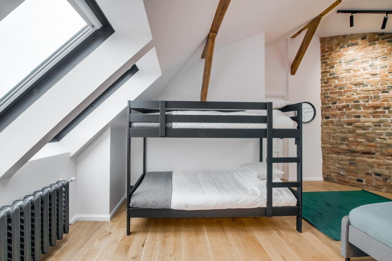 Big Design Apt - Sleeps 12 - Best Location リガ エクステリア 写真
