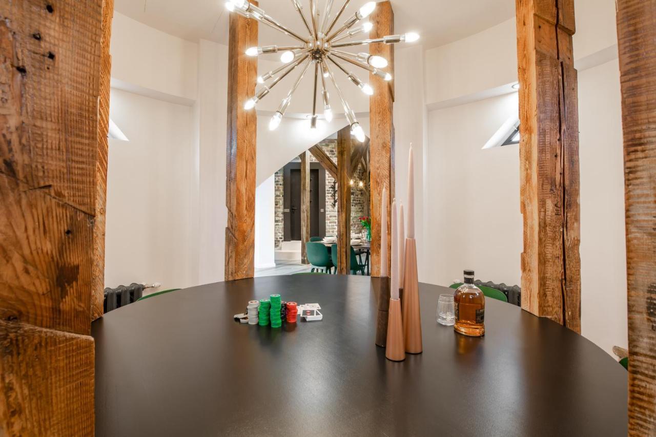 Big Design Apt - Sleeps 12 - Best Location リガ エクステリア 写真