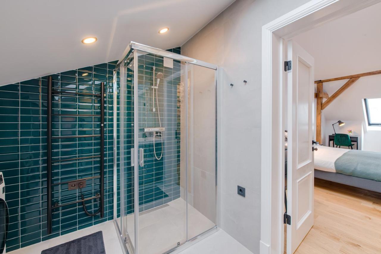 Big Design Apt - Sleeps 12 - Best Location リガ エクステリア 写真