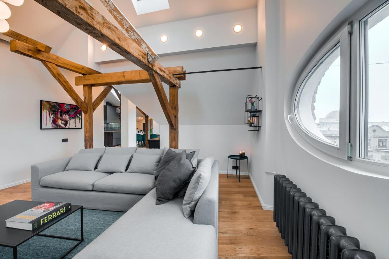 Big Design Apt - Sleeps 12 - Best Location リガ エクステリア 写真