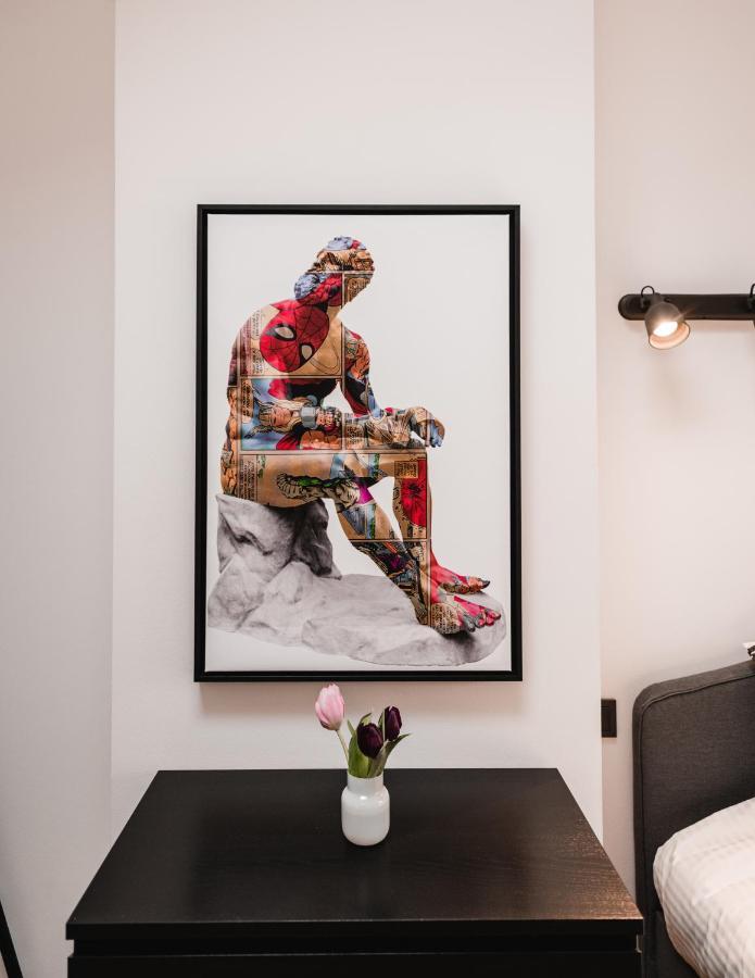 Big Design Apt - Sleeps 12 - Best Location リガ エクステリア 写真